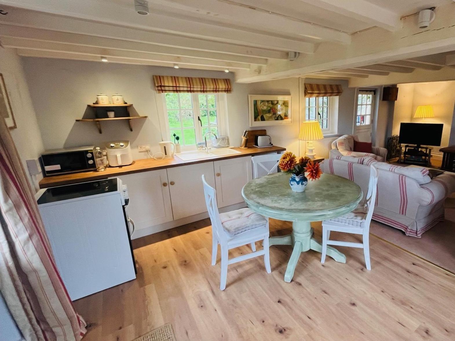 Mulsford Cottage Malpas  외부 사진